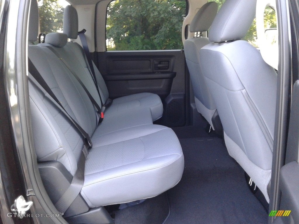 2018 1500 Express Crew Cab 4x4 - Brilliant Black Crystal Pearl / Black/Diesel Gray photo #13