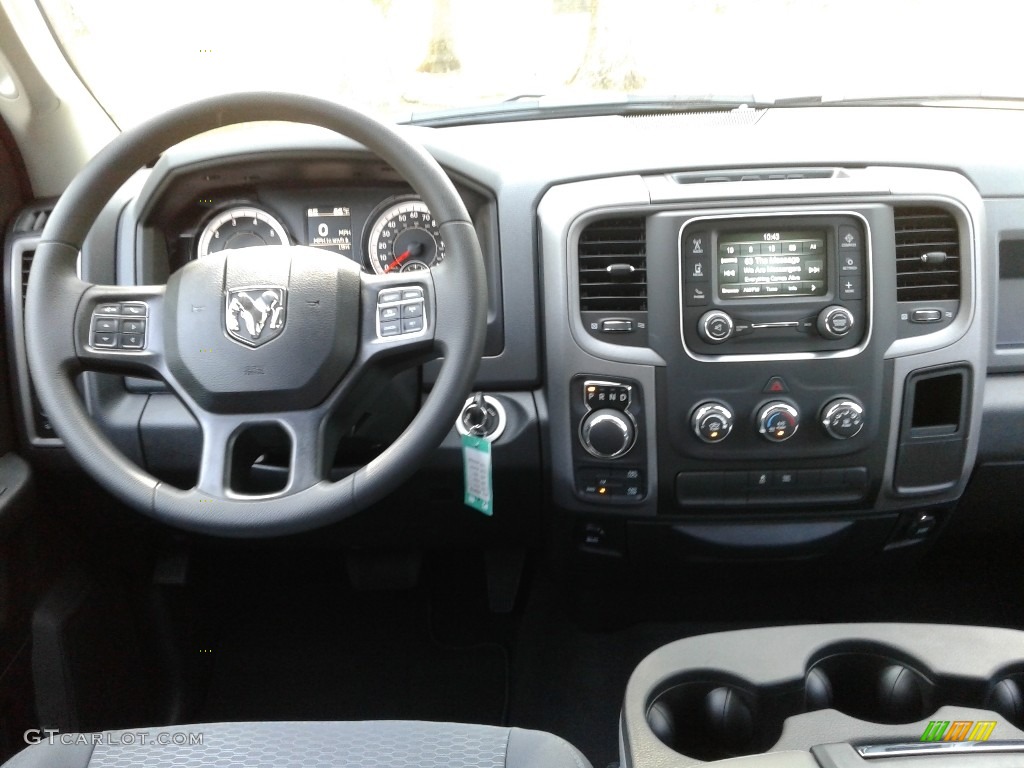 2018 1500 Express Crew Cab 4x4 - Brilliant Black Crystal Pearl / Black/Diesel Gray photo #24