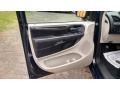 True Blue Pearl - Grand Caravan SE Photo No. 24