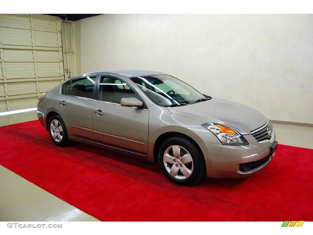 Pebble Beach Metallic Nissan Altima