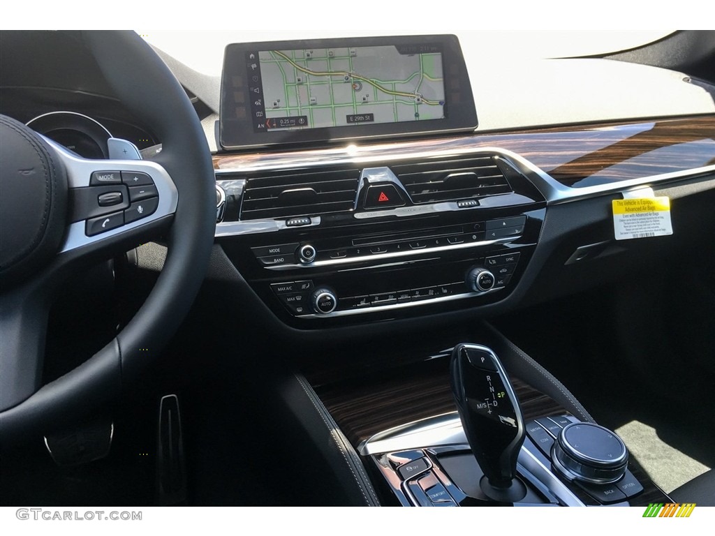 2018 5 Series 530i Sedan - Alpine White / Black photo #6