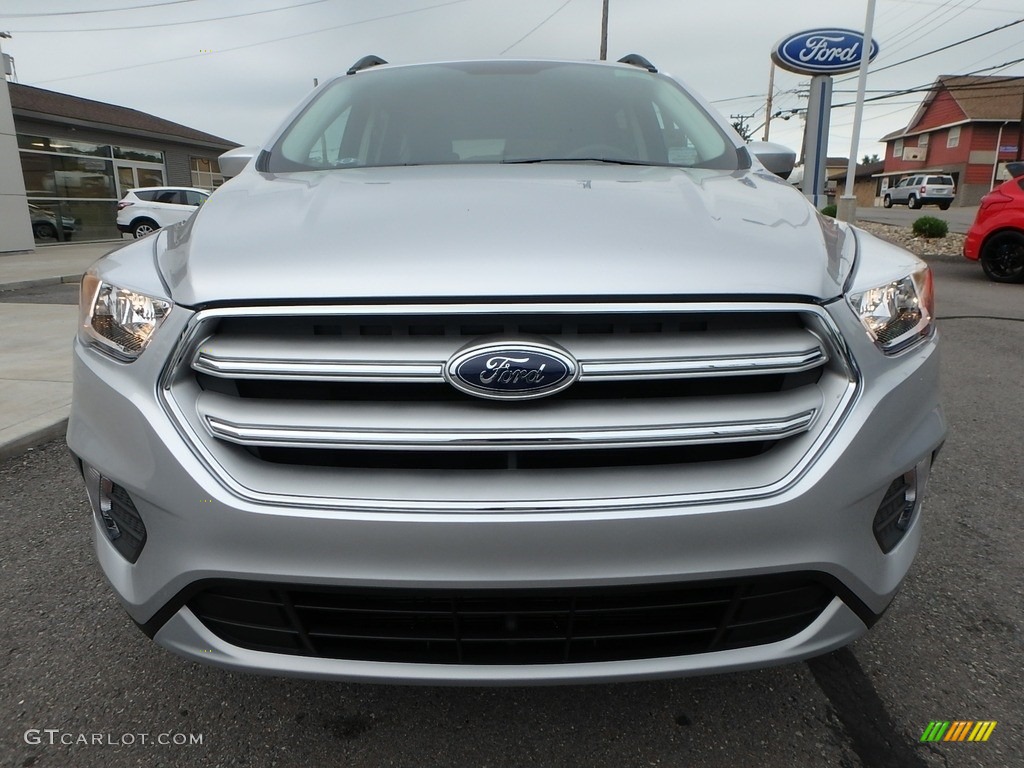 2018 Escape SE 4WD - Ingot Silver / Charcoal Black photo #2