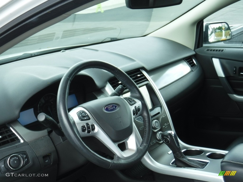 2013 Edge SEL AWD - White Suede / SEL Appearance Charcoal Black/Gray Alcantara photo #13