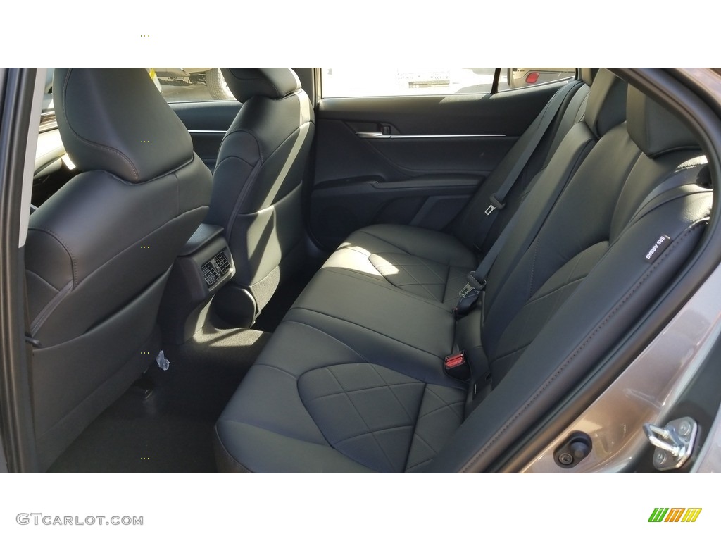 2018 Camry XLE - Predawn Gray Mica / Black photo #4