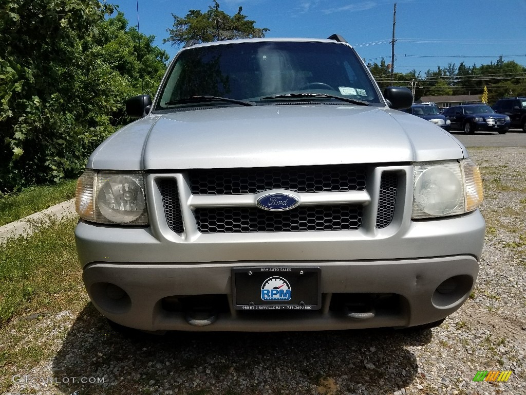 2001 Explorer Sport Trac 4x4 - Silver Frost Metallic / Dark Graphite photo #2