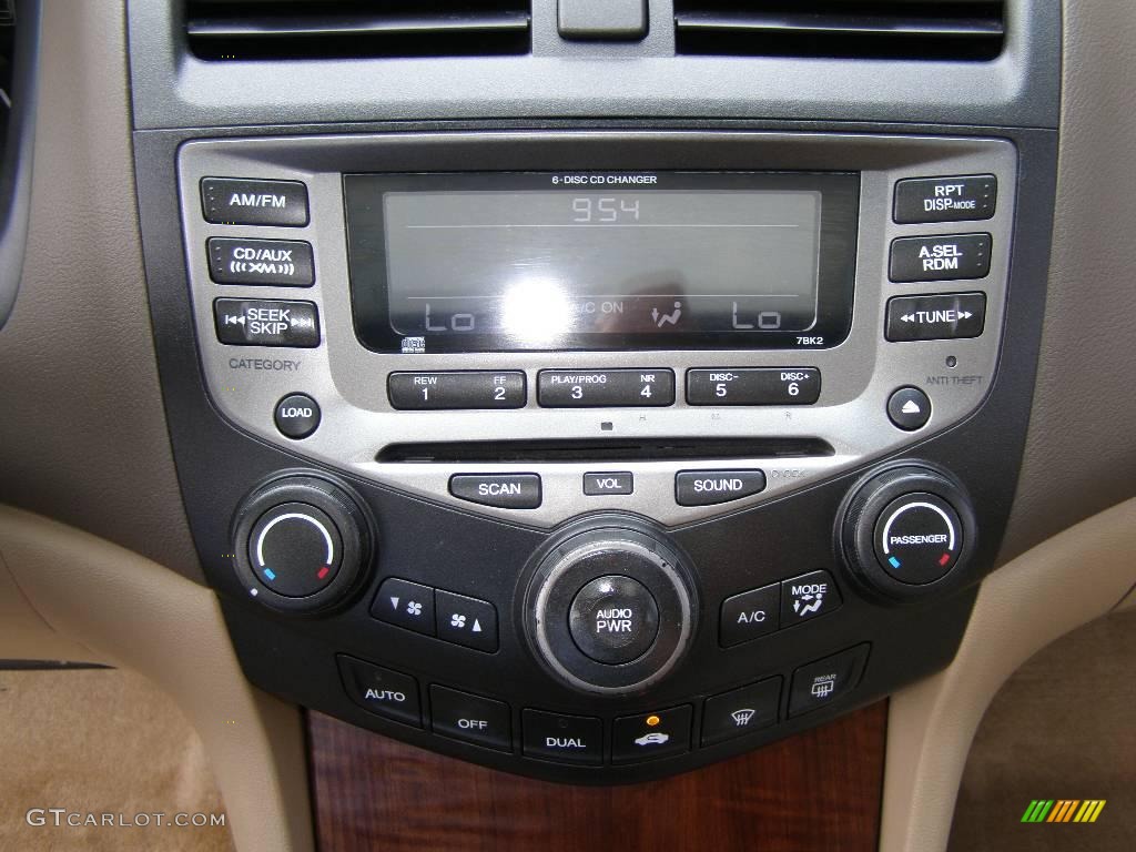 2006 Accord EX-L V6 Sedan - Nighthawk Black Pearl / Ivory photo #11