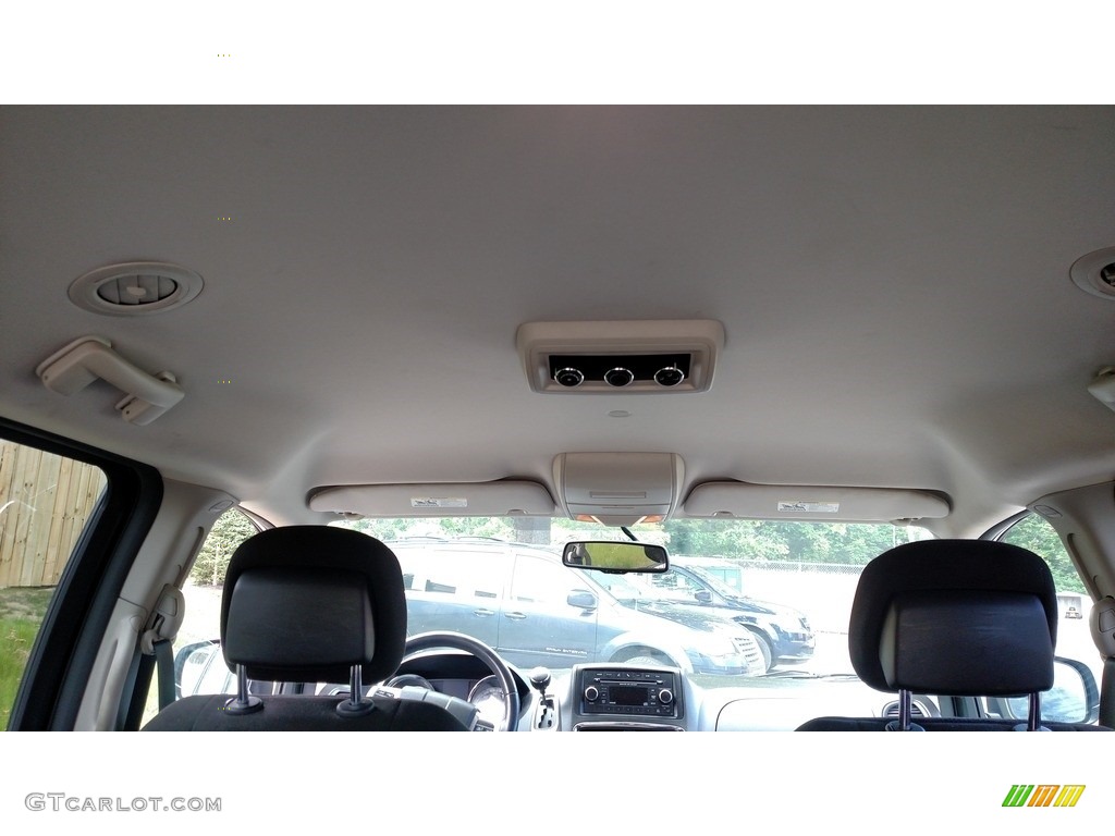 2013 Grand Caravan SE - Maximum Steel Metallic / Black/Light Graystone photo #23