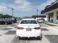 Super White - Camry SE Photo No. 4