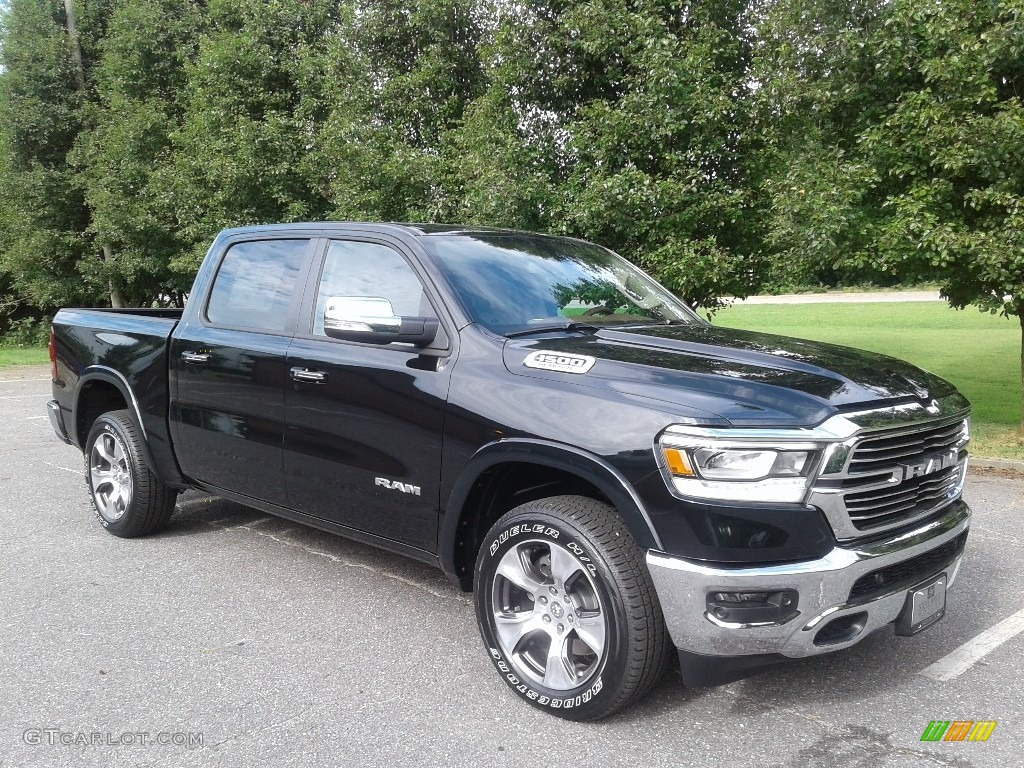 2019 1500 Laramie Crew Cab 4x4 - Black Forest Green Pearl / Mountain Brown/Light Frost Beige photo #4