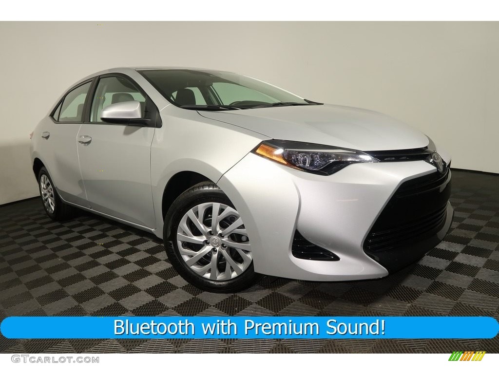 2017 Corolla LE - Classic Silver Metalic / Ash Gray photo #1