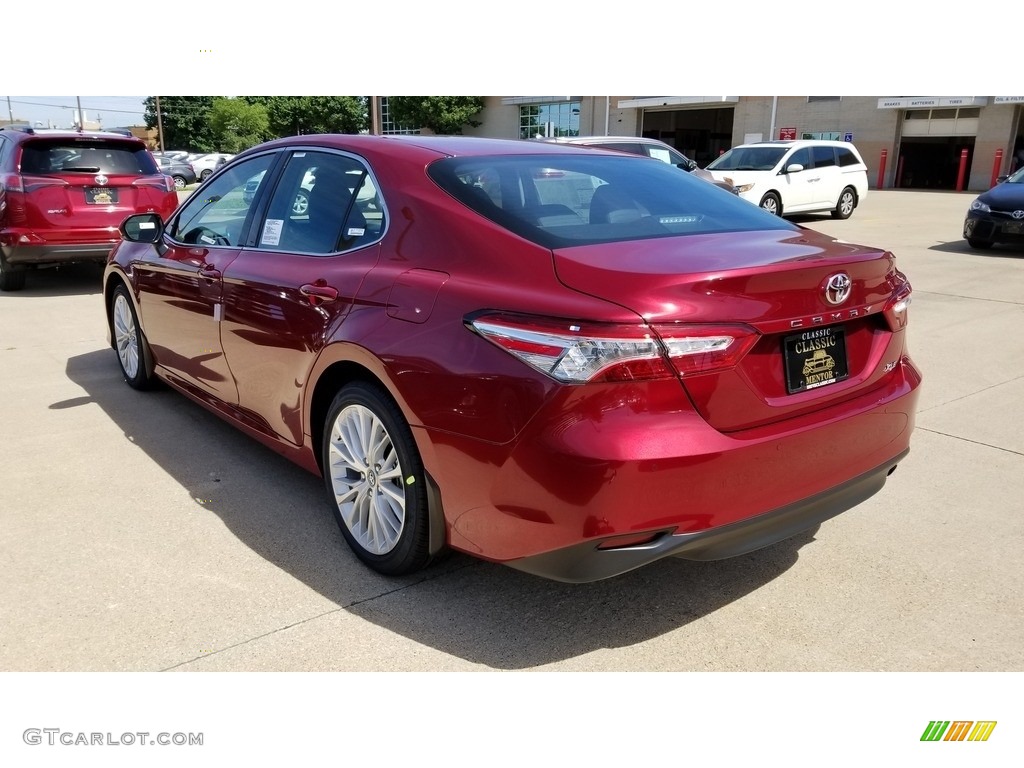 2018 Camry XLE - Ruby Flare Pearl / Black photo #2