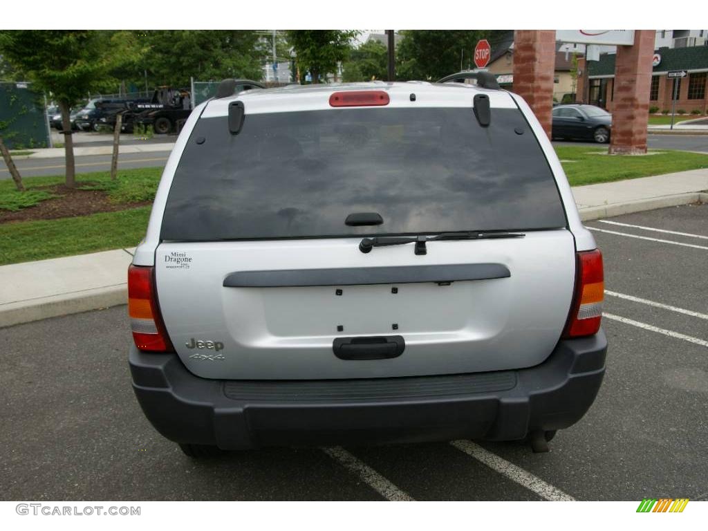 2004 Grand Cherokee Laredo 4x4 - Bright Silver Metallic / Dark Slate Gray photo #5