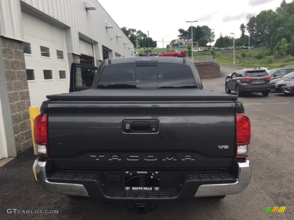 2018 Tacoma TRD Off Road Double Cab 4x4 - Magnetic Gray Metallic / Graphite w/Gun Metal photo #4