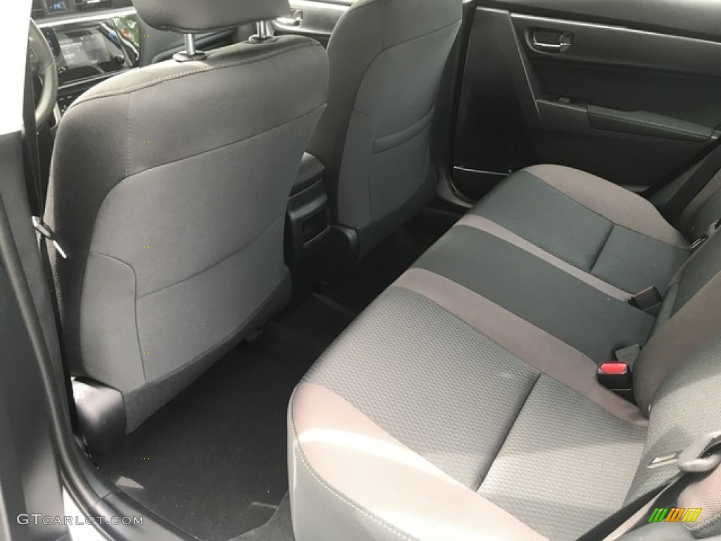 2019 Corolla LE - Classic Silver Metallic / Black photo #14