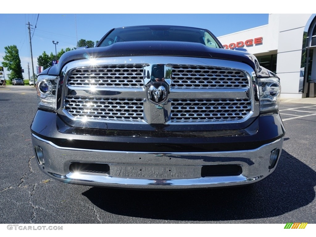 2018 1500 Laramie Crew Cab 4x4 - Brilliant Black Crystal Pearl / Canyon Brown/Light Frost Beige photo #2