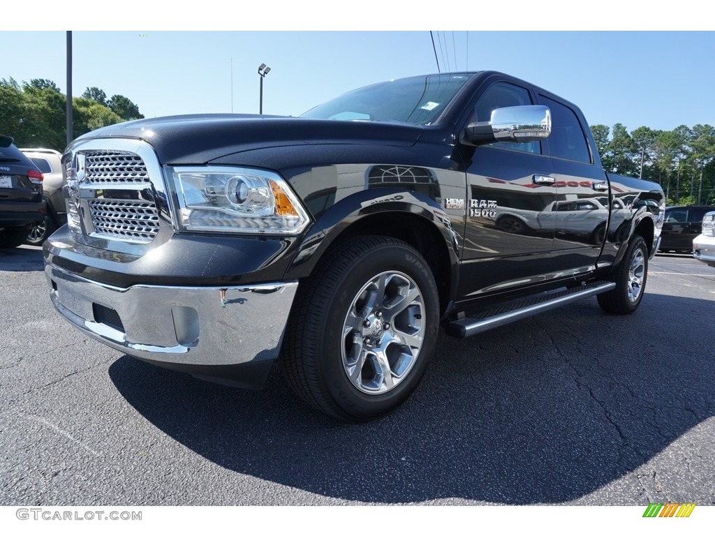 2018 1500 Laramie Crew Cab 4x4 - Brilliant Black Crystal Pearl / Canyon Brown/Light Frost Beige photo #3