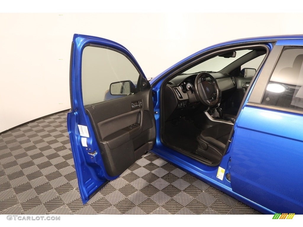 2011 Focus SES Sedan - Blue Flame Metallic / Charcoal Black photo #24