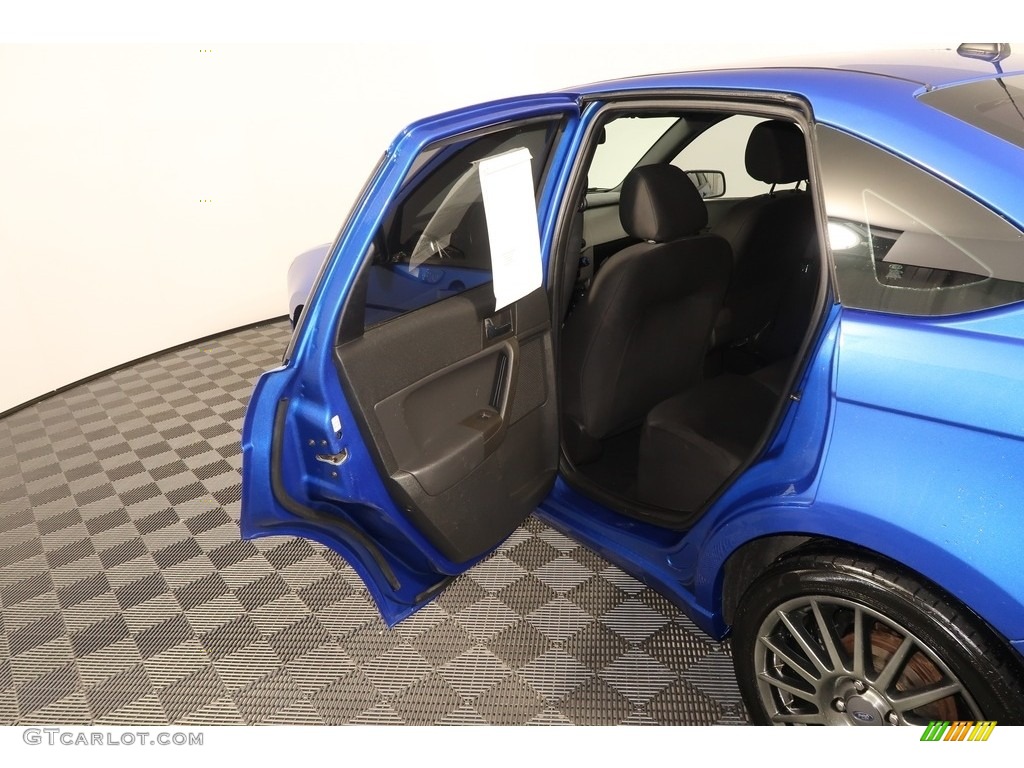2011 Focus SES Sedan - Blue Flame Metallic / Charcoal Black photo #25