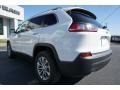 2019 Bright White Jeep Cherokee Latitude Plus  photo #11