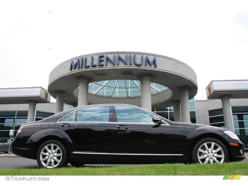 2007 S 550 Sedan - Black / Black photo #1