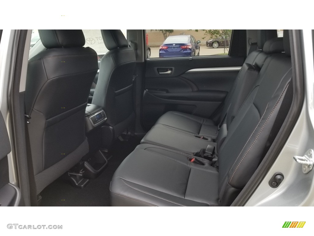 2018 Highlander XLE AWD - Celestial Silver Metallic / Black photo #4