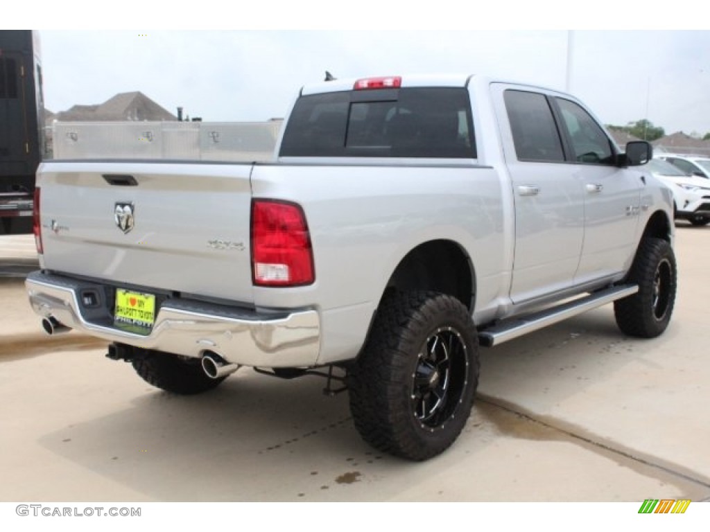 2017 1500 Big Horn Crew Cab 4x4 - Bright Silver Metallic / Black/Diesel Gray photo #8