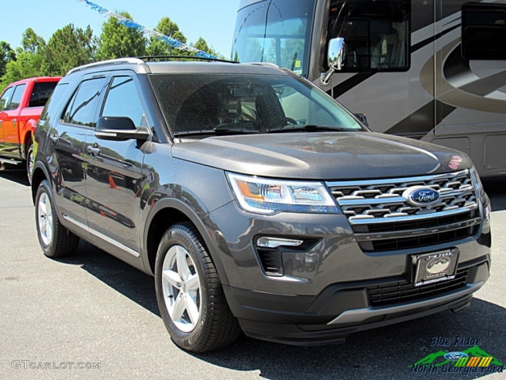 2018 Explorer XLT - Magnetic Metallic / Ebony Black photo #7