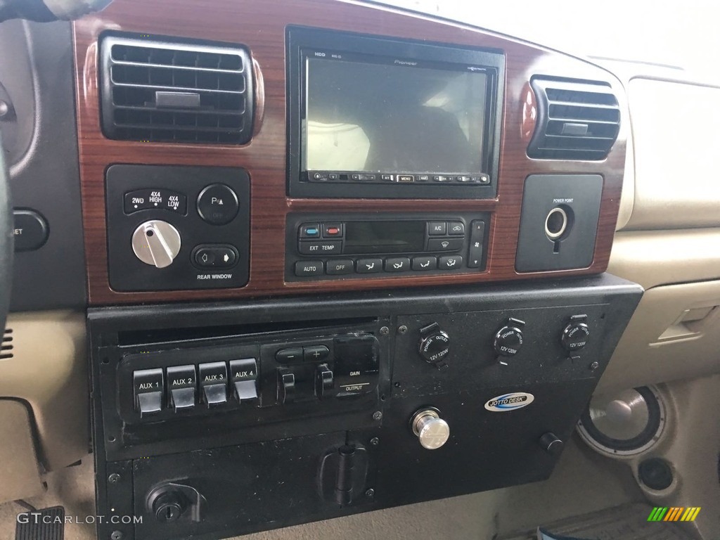 2005 F350 Super Duty Lariat Crew Cab 4x4 Dually - Arizona Beige Metallic / Tan photo #6