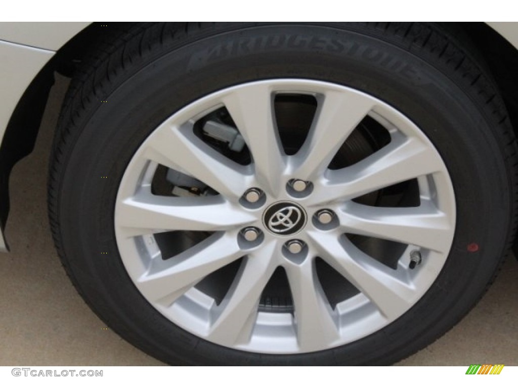 2018 Camry LE - Celestial Silver Metallic / Ash photo #9