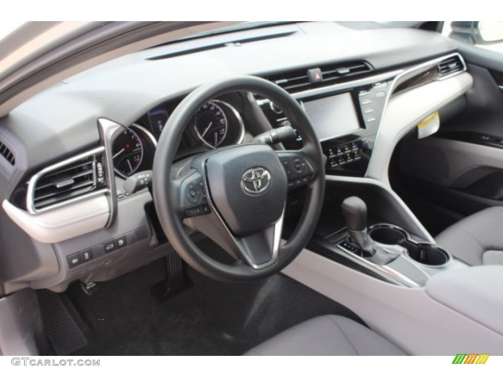 2018 Camry LE - Celestial Silver Metallic / Ash photo #13