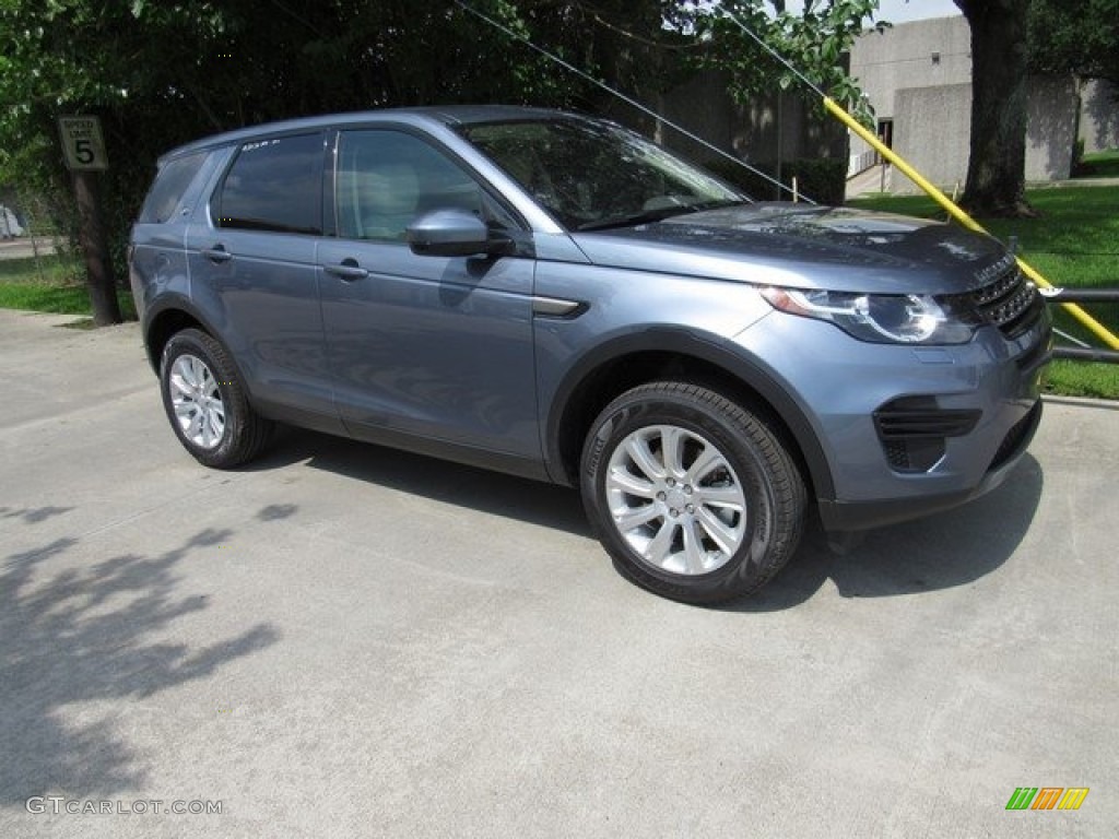 2018 Discovery Sport SE - Byron Blue Metallic / Cirrus photo #1