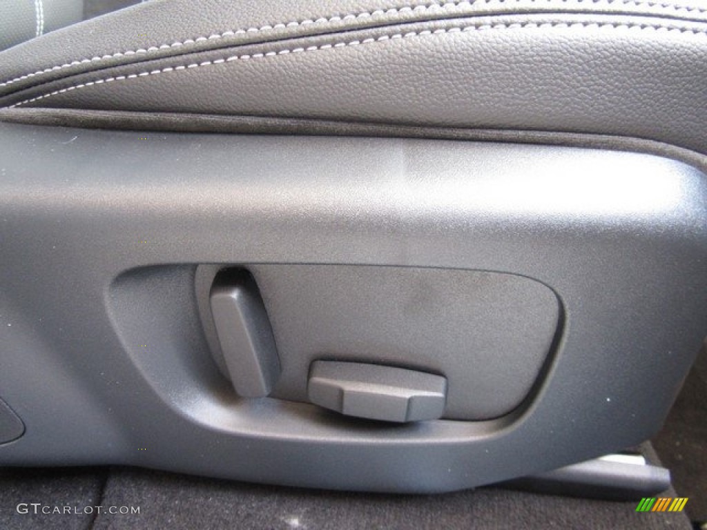 2018 Range Rover Velar R Dynamic SE - Fuji White / Ebony photo #20