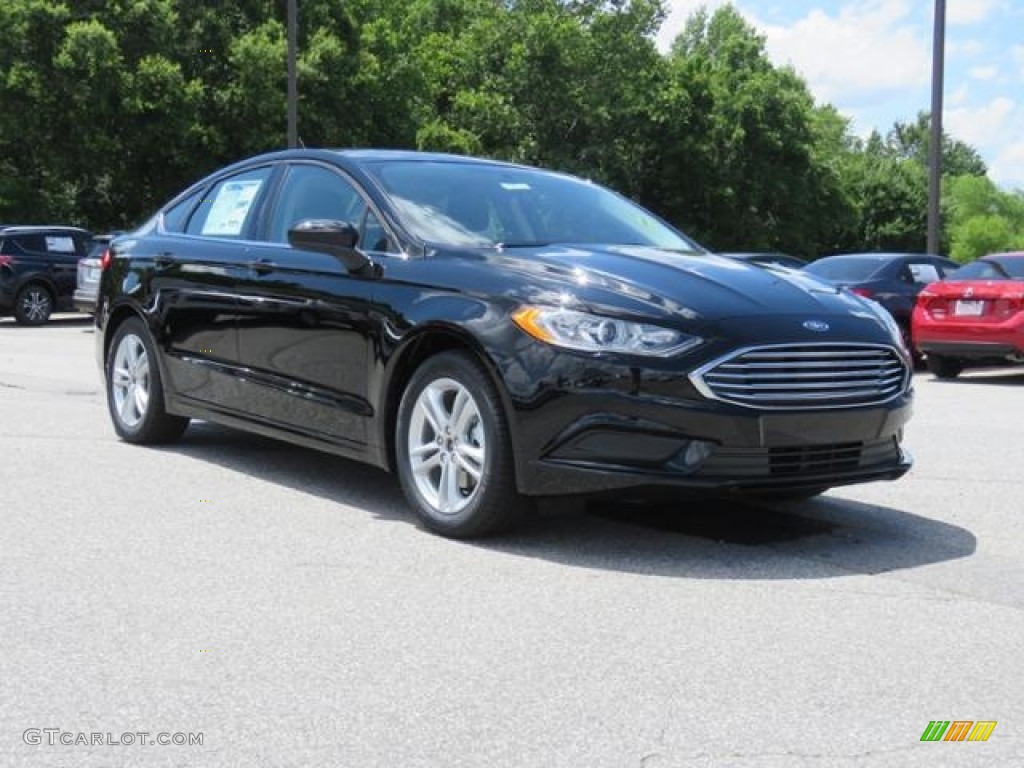 2018 Fusion SE - Shadow Black / Ebony photo #1