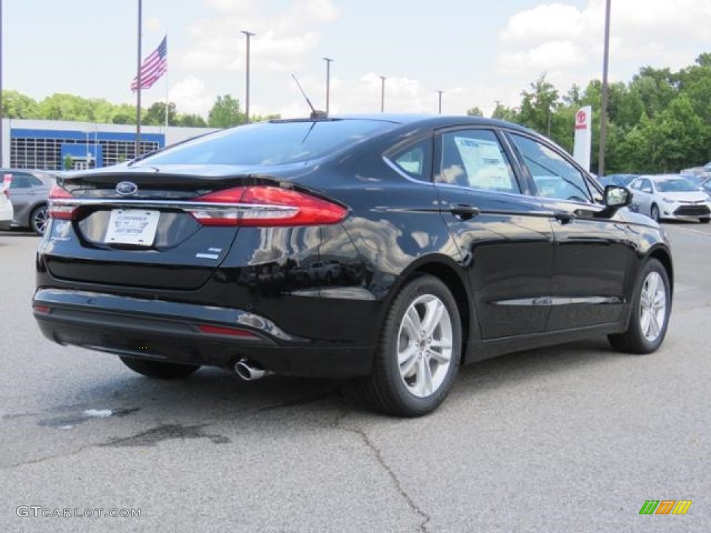 2018 Fusion SE - Shadow Black / Ebony photo #22