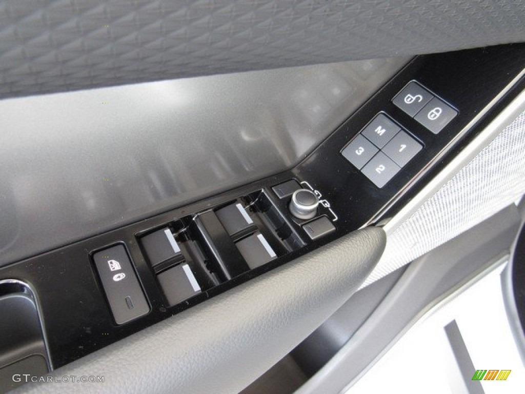 2018 Range Rover Velar S - Fuji White / Ebony photo #25