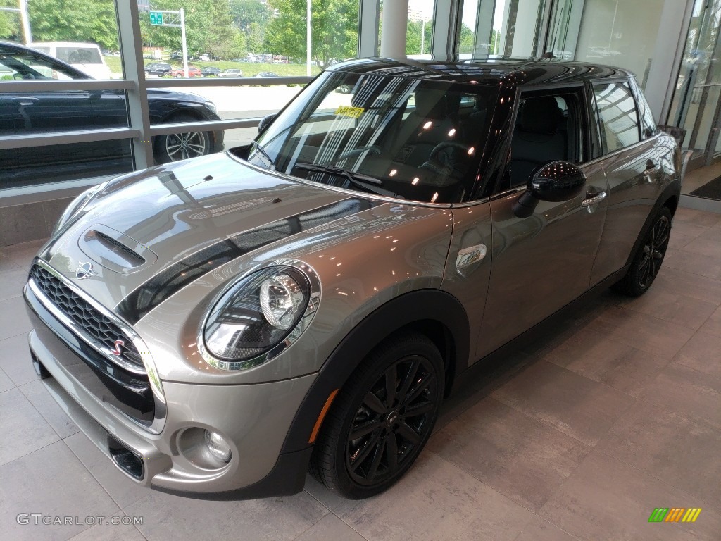 Melting Silver 2019 Mini Hardtop Cooper S 4 Door Exterior Photo #127910434