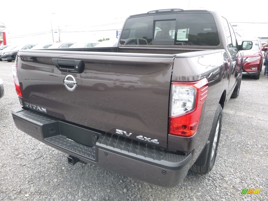 2018 Titan SV Crew Cab 4x4 - Java Metallic / Beige photo #8