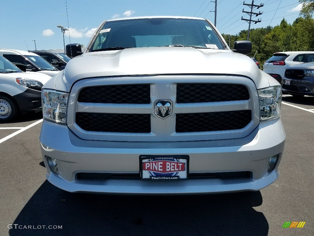 2018 1500 Express Quad Cab 4x4 - Bright Silver Metallic / Black/Diesel Gray photo #2