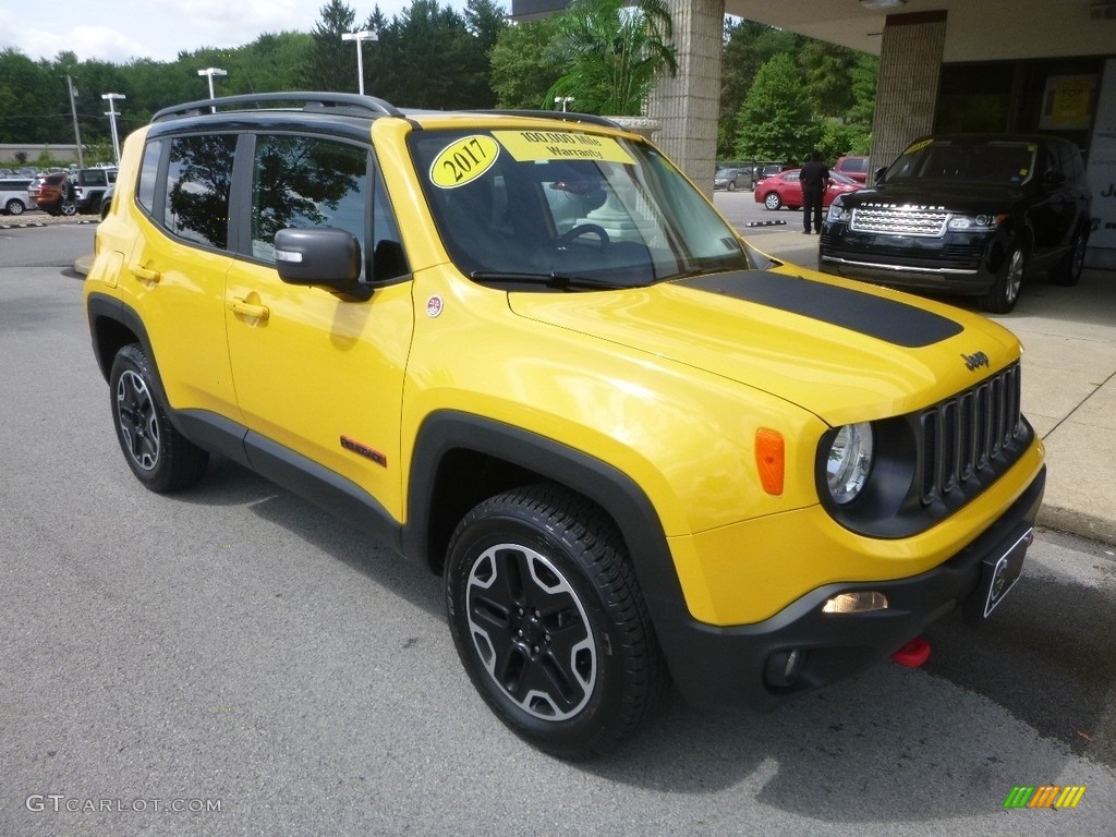 2017 Renegade Trailhawk 4x4 - Solar Yellow / Black photo #3