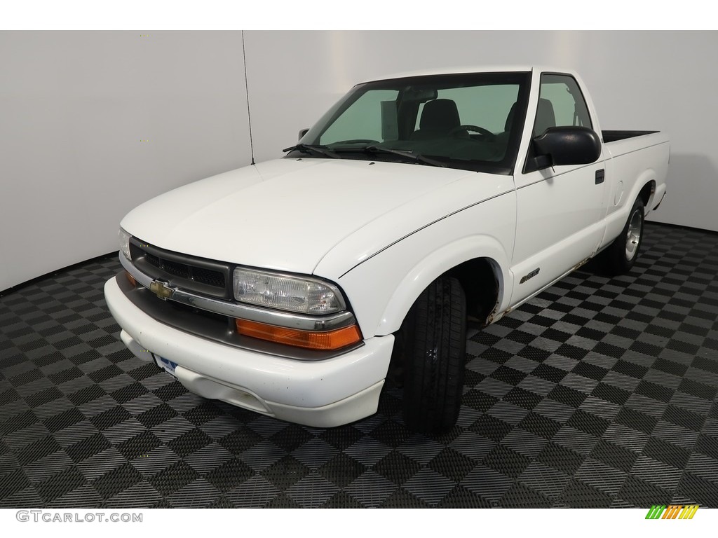 2001 S10 LS Regular Cab - Summit White / Graphite photo #7