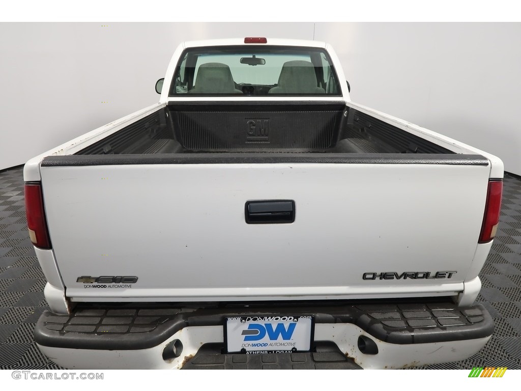 2001 S10 LS Regular Cab - Summit White / Graphite photo #10
