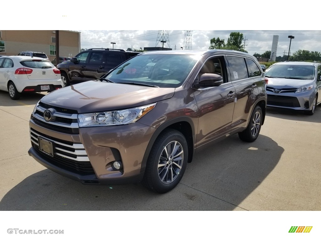 2018 Highlander XLE AWD - Toasted Walnut Pearl / Almond photo #1