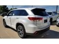 2018 Blizzard White Pearl Toyota Highlander LE  photo #2