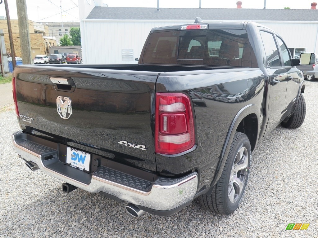 2019 1500 Laramie Crew Cab 4x4 - Diamond Black Crystal Pearl / Black photo #13