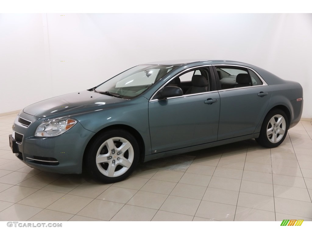 2009 Malibu LS Sedan - Silver Moss Metallic / Titanium photo #3