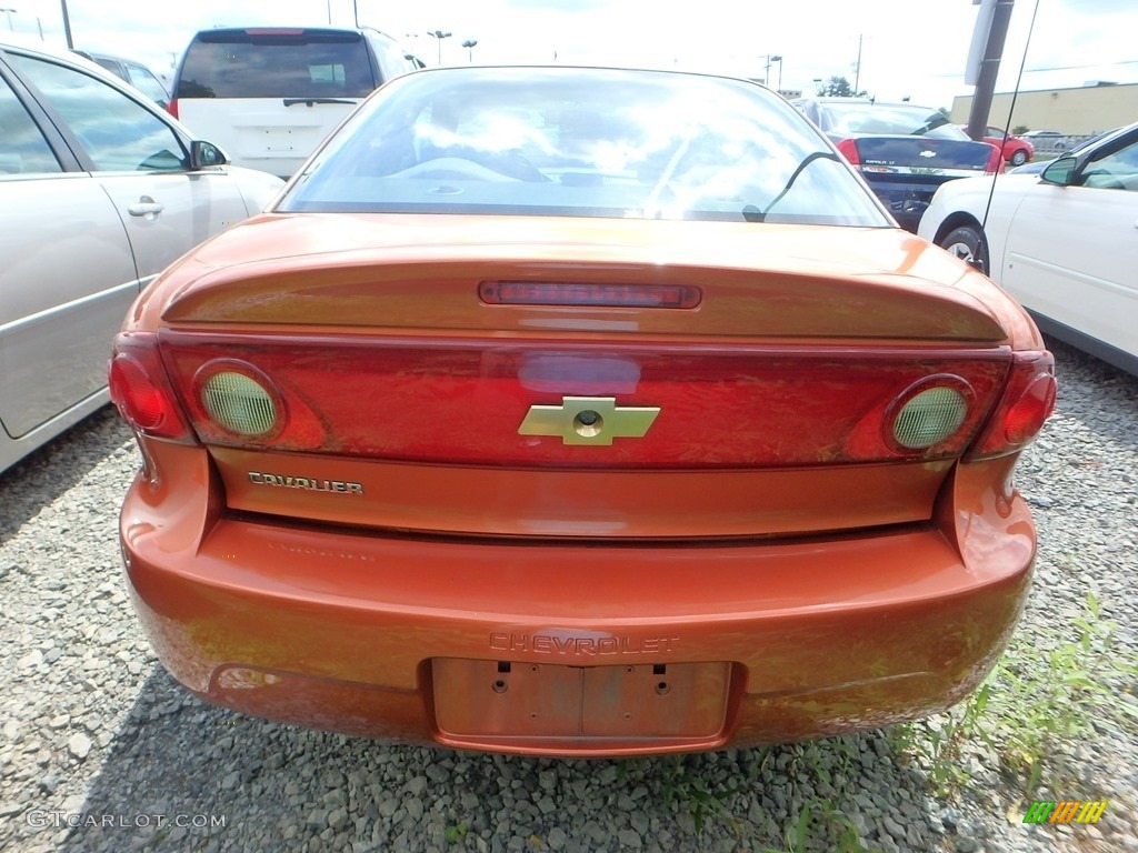 2004 Cavalier Coupe - Sunburst Orange / Graphite photo #3
