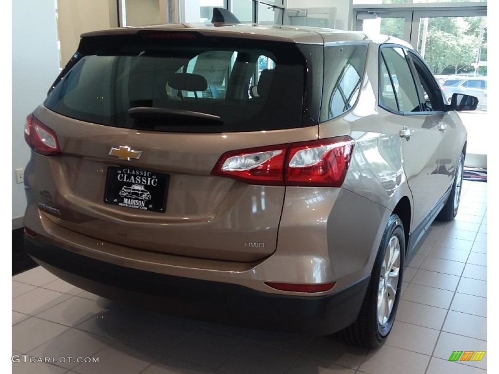 2019 Equinox LS AWD - Sandy Ridge Metallic / Medium Ash Gray photo #2