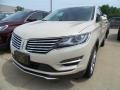 2018 Ivory Pearl Lincoln MKC Select AWD #127906747
