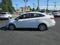 2016 Oxford White Ford Fiesta SE Sedan  photo #9