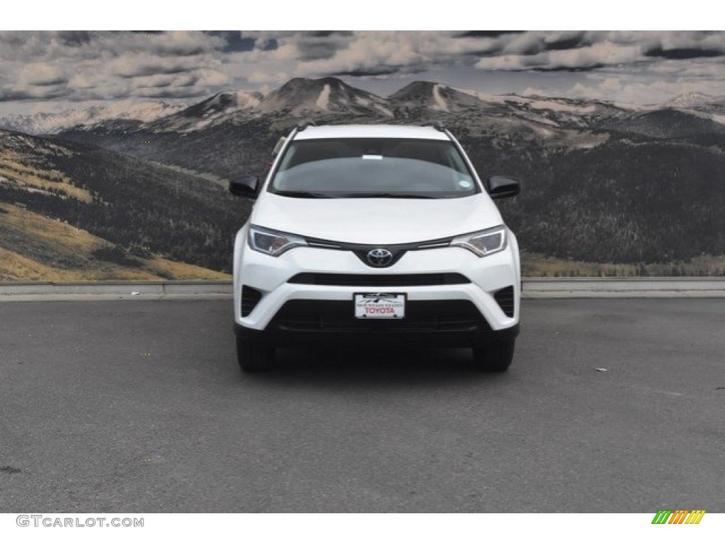 2018 RAV4 LE - Super White / Black photo #2